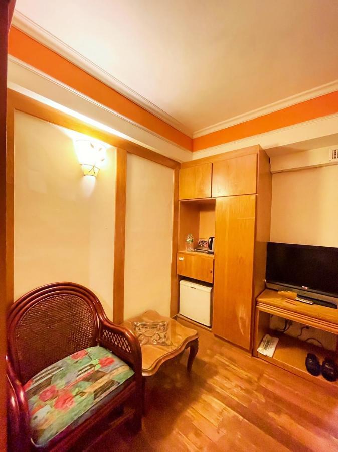 Family Hotel - Linsen Tainan Dış mekan fotoğraf