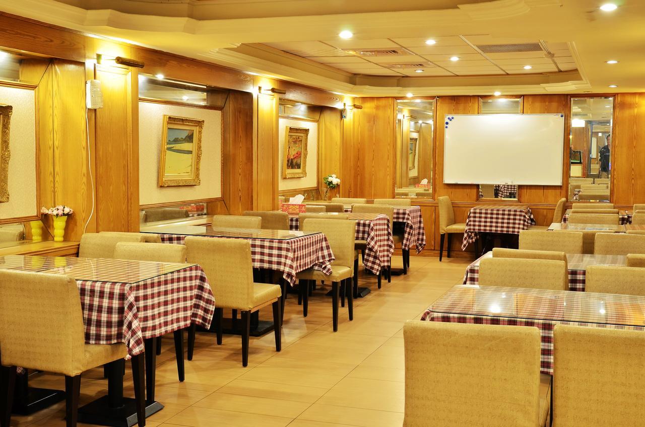 Family Hotel - Linsen Tainan Dış mekan fotoğraf