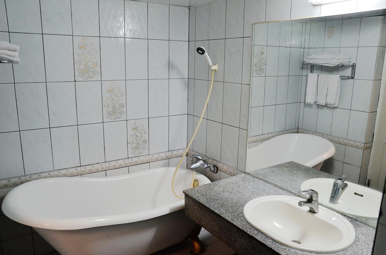Family Hotel - Linsen Tainan Dış mekan fotoğraf