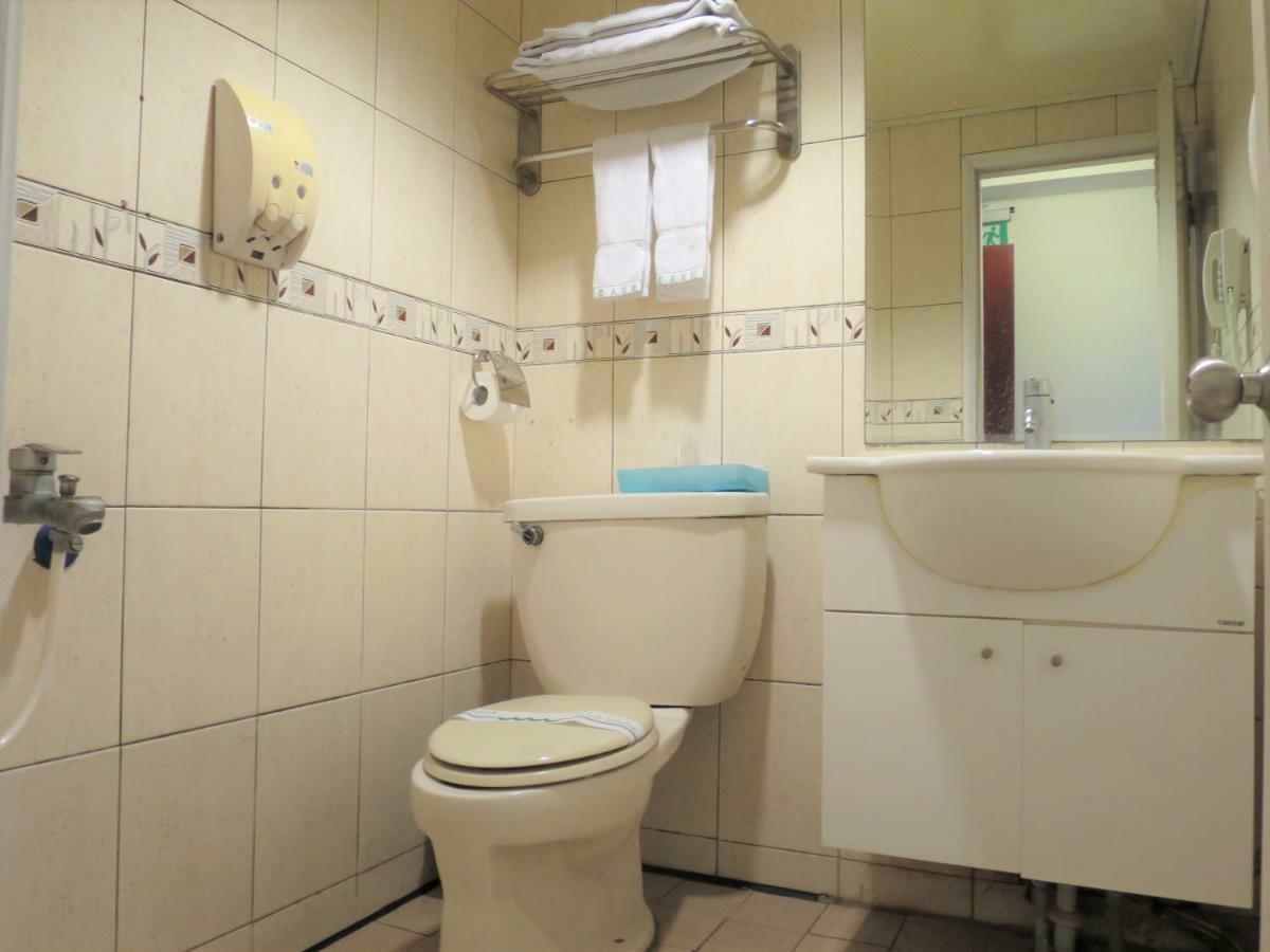 Family Hotel - Linsen Tainan Dış mekan fotoğraf